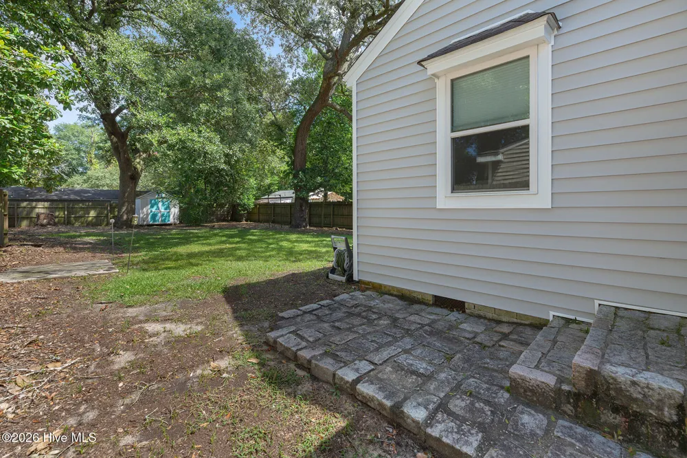 2017 Burnett Boulevard Wilmington, NC 28401