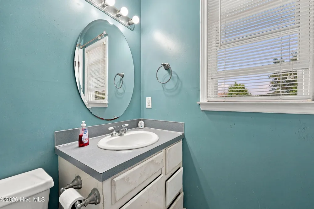 2146 Vale Court Winterville, NC 28590