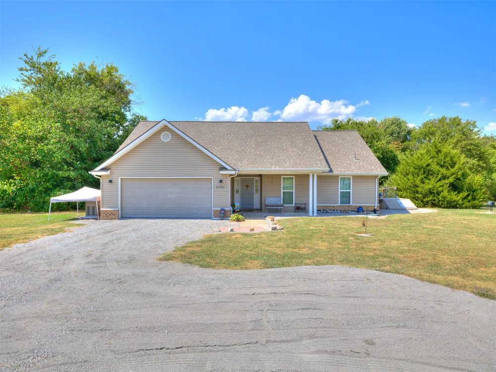 8300 S Lynn Lane Road Broken Arrow, OK 74012