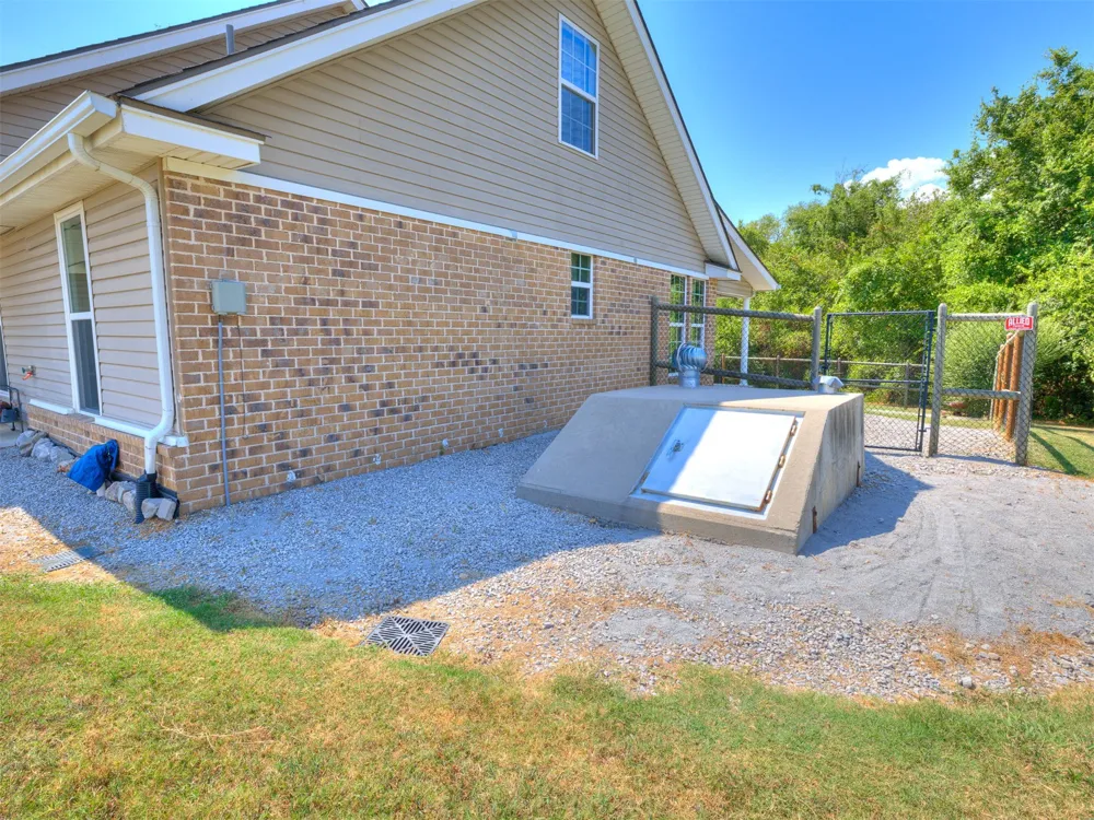 8300 S Lynn Lane Road Broken Arrow, OK 74012