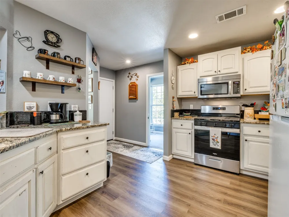8300 S Lynn Lane Road Broken Arrow, OK 74012
