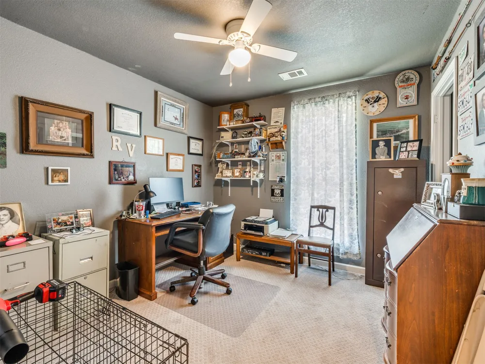 8300 S Lynn Lane Road Broken Arrow, OK 74012