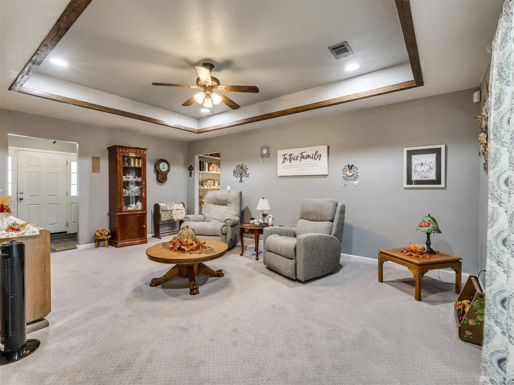 8300 S Lynn Lane Road Broken Arrow, OK 74012