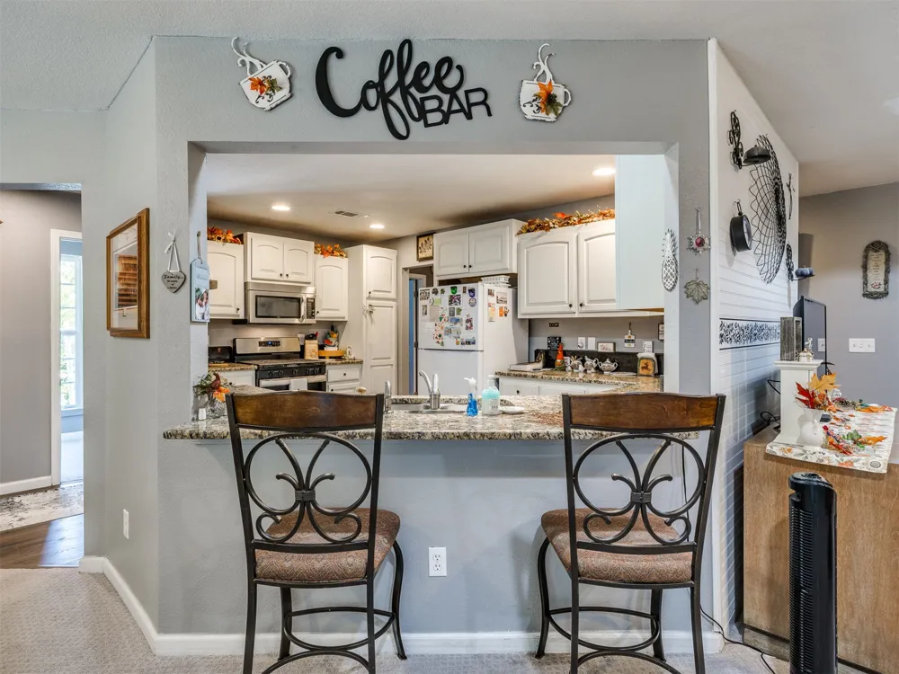 8300 S Lynn Lane Road Broken Arrow, OK 74012