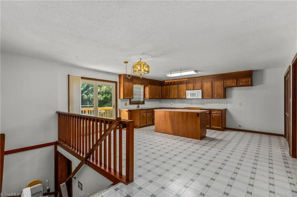 1859 Ellison Creek Road Lewisville, NC 27023