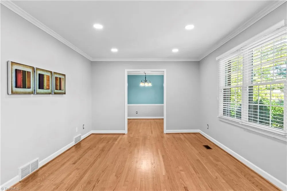 170 Queens Court Clemmons, NC 27012