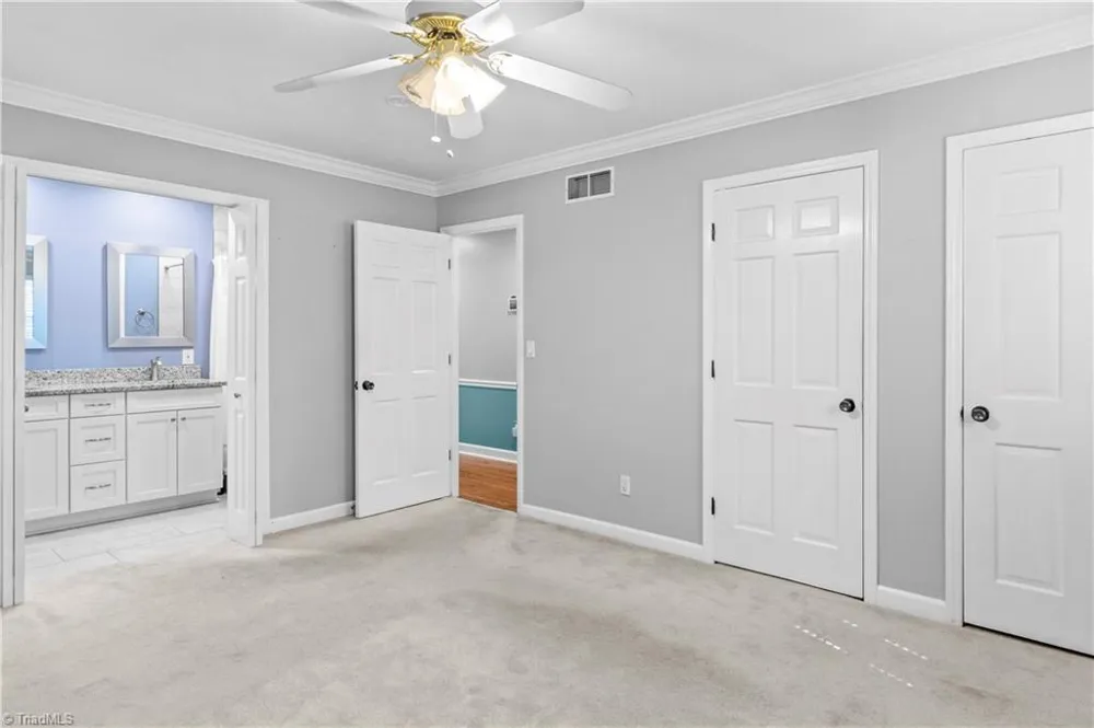 170 Queens Court Clemmons, NC 27012