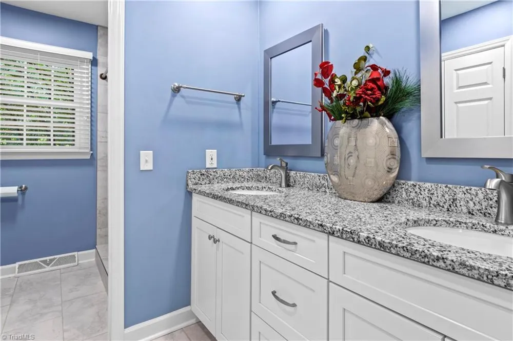 170 Queens Court Clemmons, NC 27012