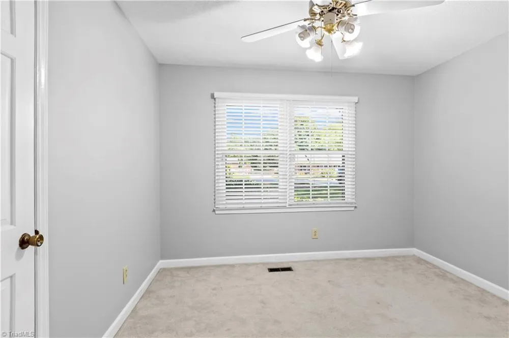 170 Queens Court Clemmons, NC 27012