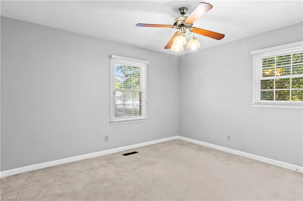 170 Queens Court Clemmons, NC 27012