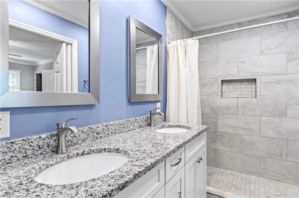 170 Queens Court Clemmons, NC 27012