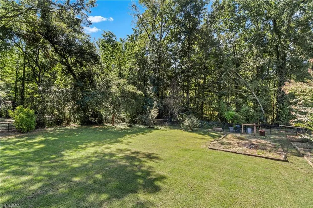 170 Queens Court Clemmons, NC 27012