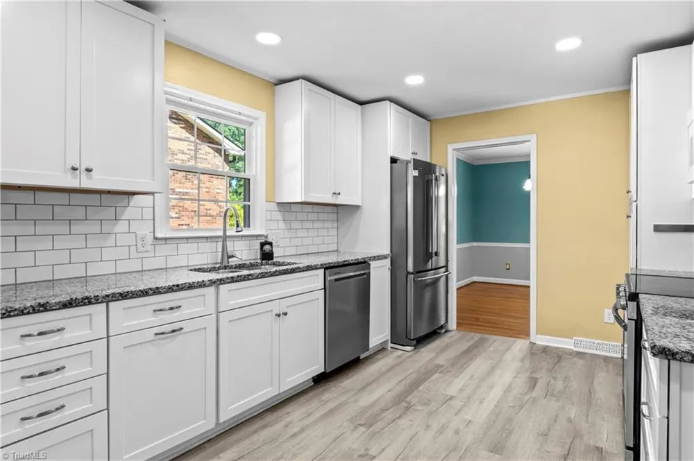 170 Queens Court Clemmons, NC 27012