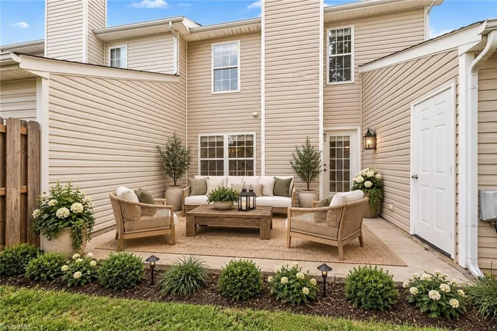 2044 Waterstone Lane High Point, NC 27265