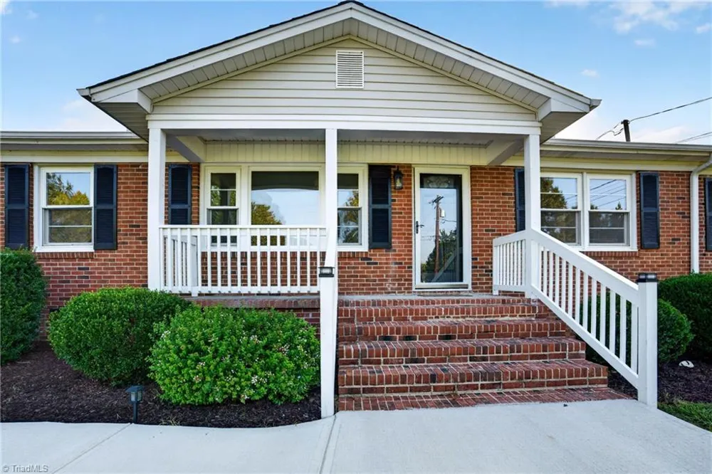 4982 Yanceyville Road Browns Summit, NC 27214