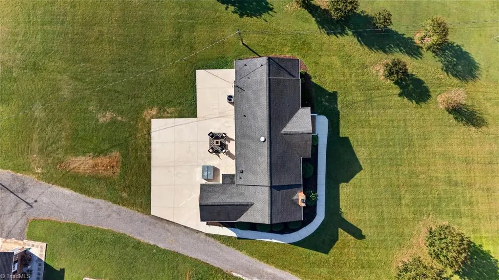 4982 Yanceyville Road Browns Summit, NC 27214