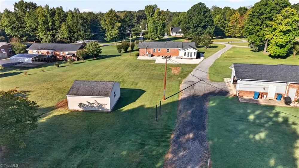 4982 Yanceyville Road Browns Summit, NC 27214