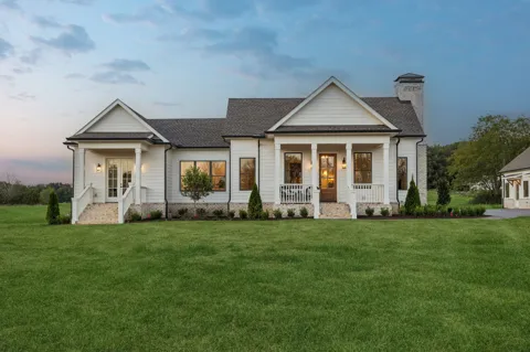 4718 Eagleville Pike