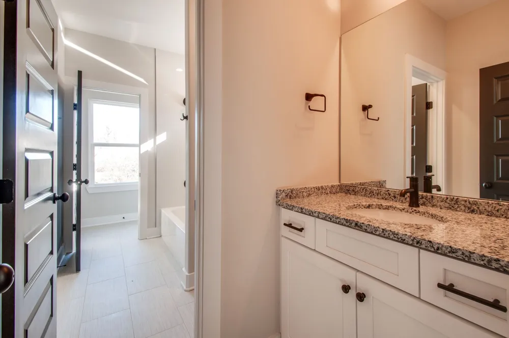 1905B Seminole Ave Nashville, TN 37211