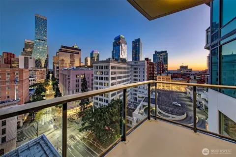 1920 4th Avenue #1106