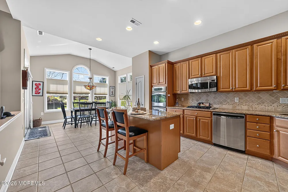 3 Aquaduct Road Monroe, NJ 08831