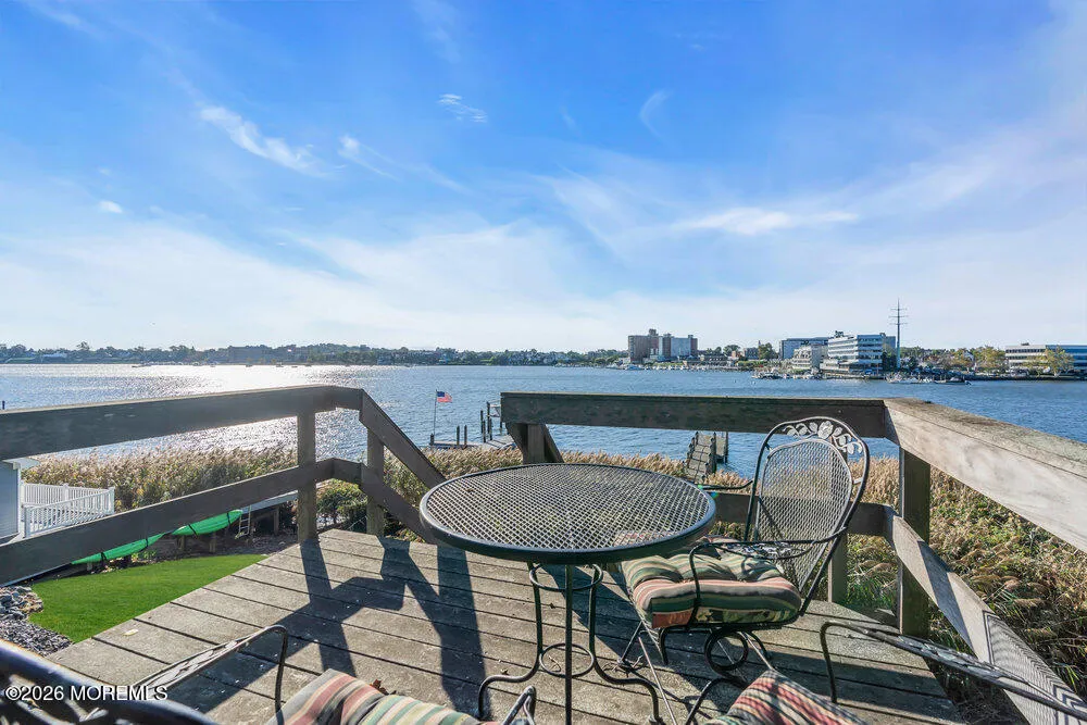 82 Conover Lane Red Bank, NJ 07701