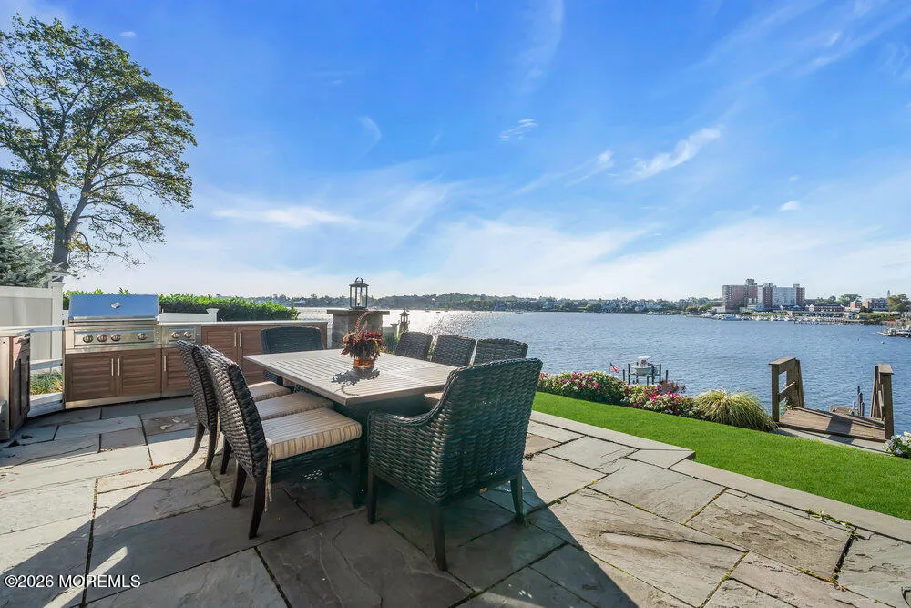 82 Conover Lane Red Bank, NJ 07701