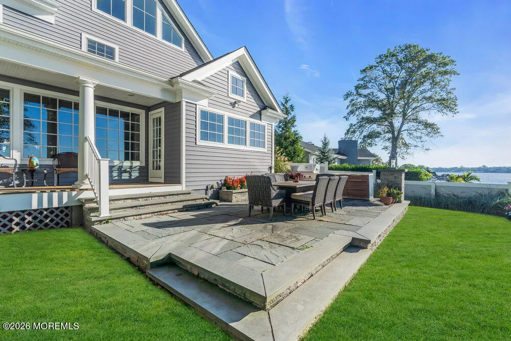 82 Conover Lane Red Bank, NJ 07701