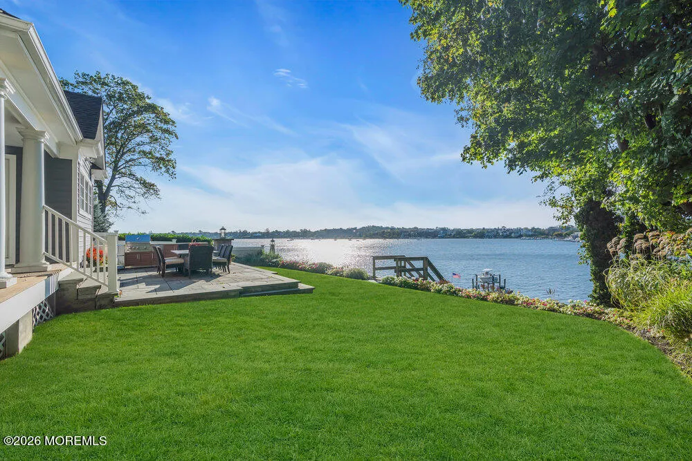 82 Conover Lane Red Bank, NJ 07701