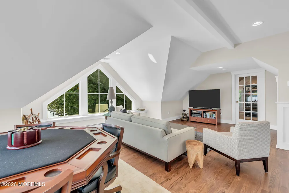 82 Conover Lane Red Bank, NJ 07701