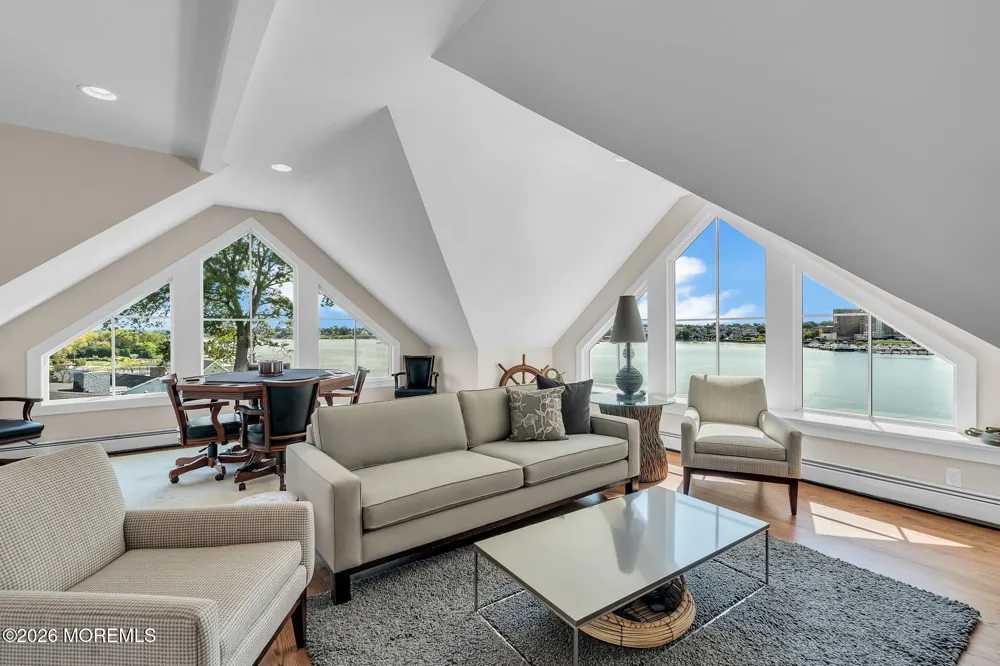 82 Conover Lane Red Bank, NJ 07701