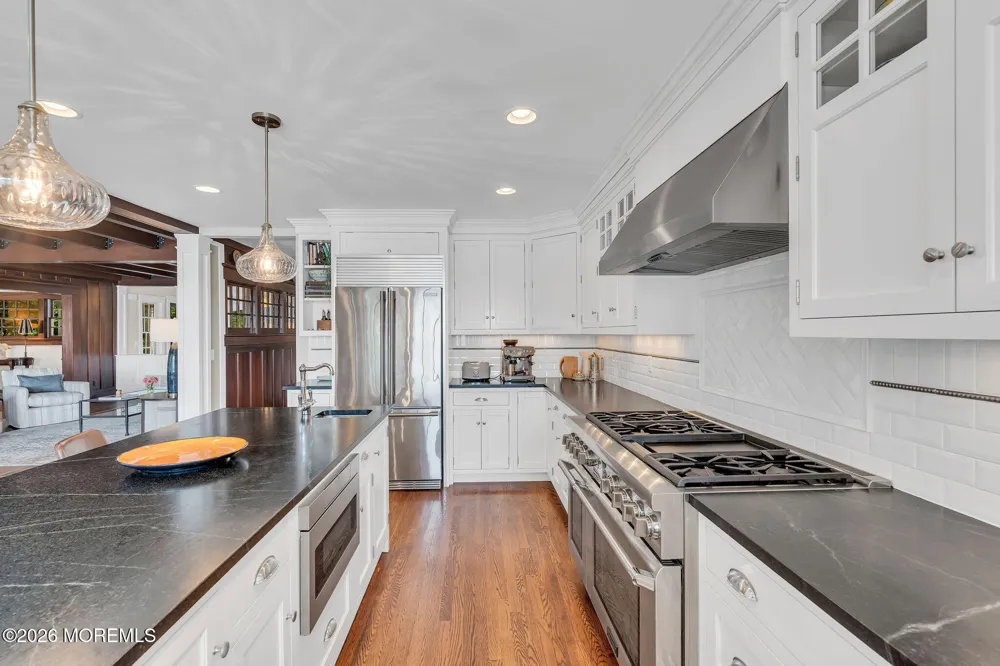 82 Conover Lane Red Bank, NJ 07701