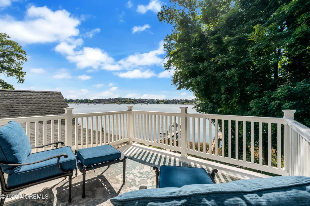 82 Conover Lane Red Bank, NJ 07701