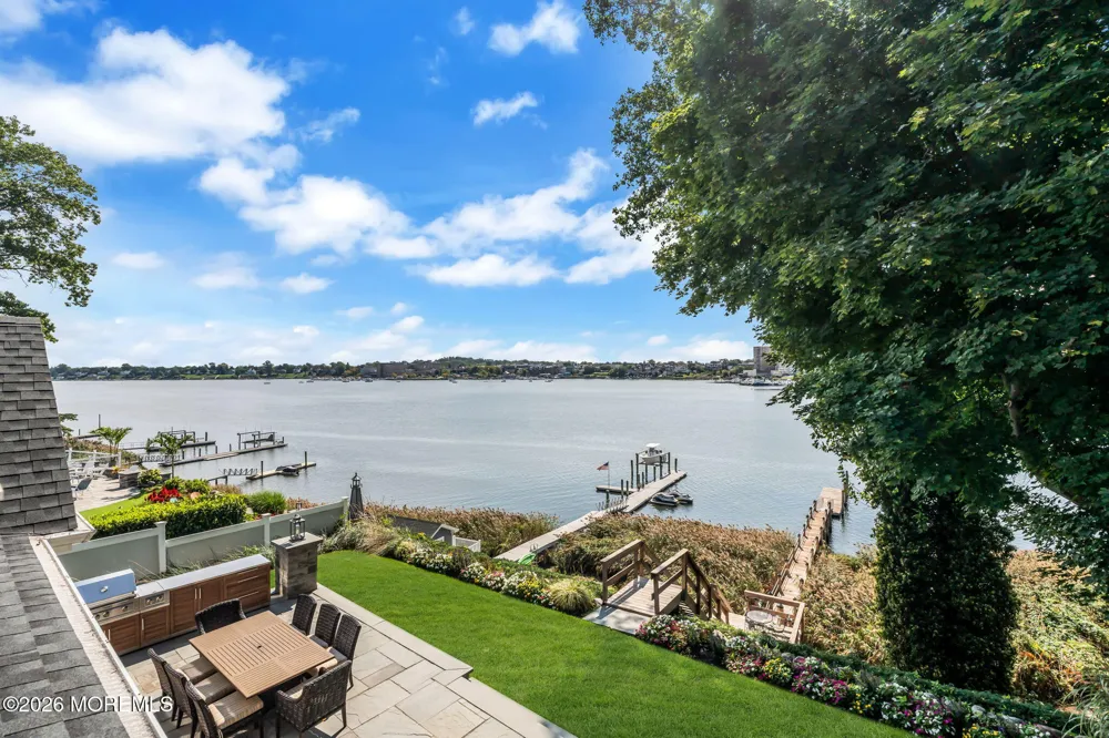 82 Conover Lane Red Bank, NJ 07701