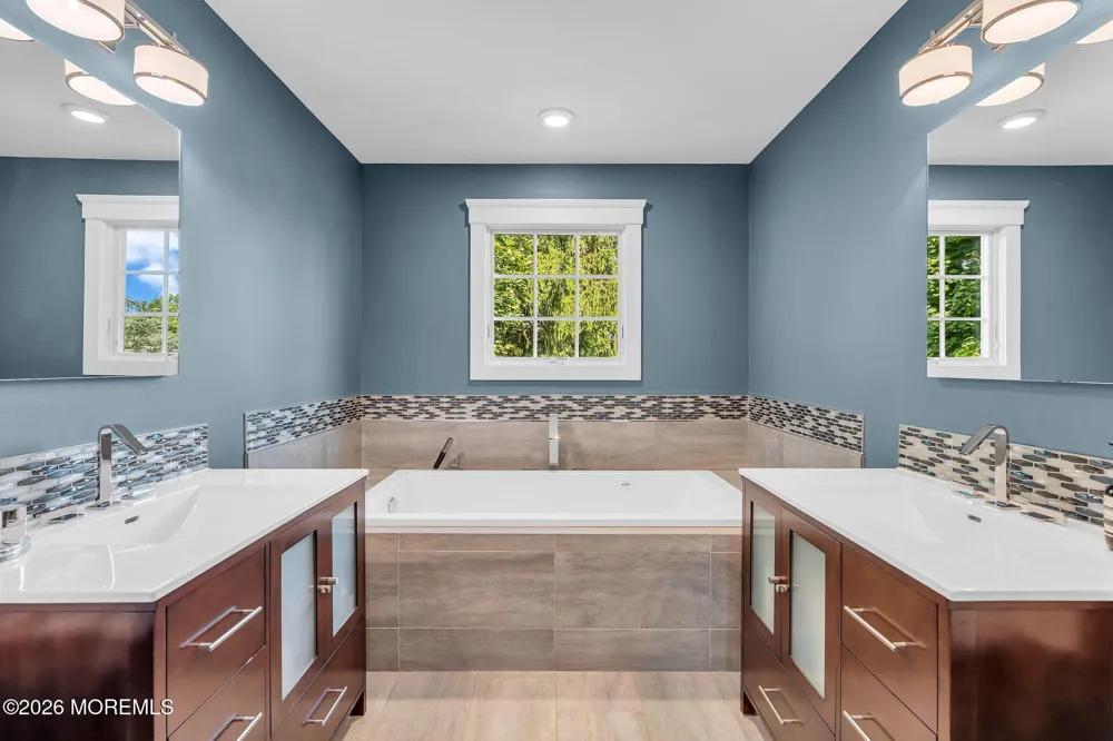 82 Conover Lane Red Bank, NJ 07701