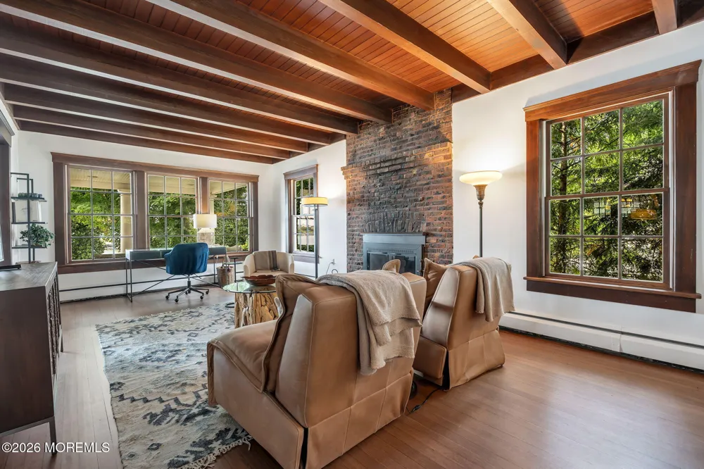 82 Conover Lane Red Bank, NJ 07701