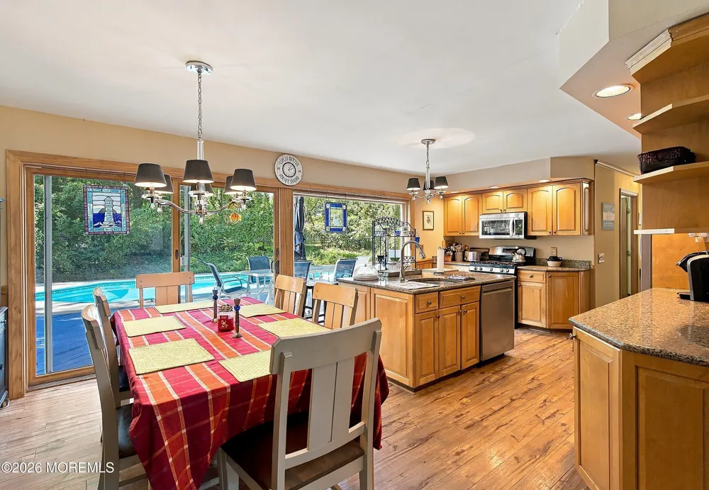 2211 Lark Drive Allenwood, NJ 08720