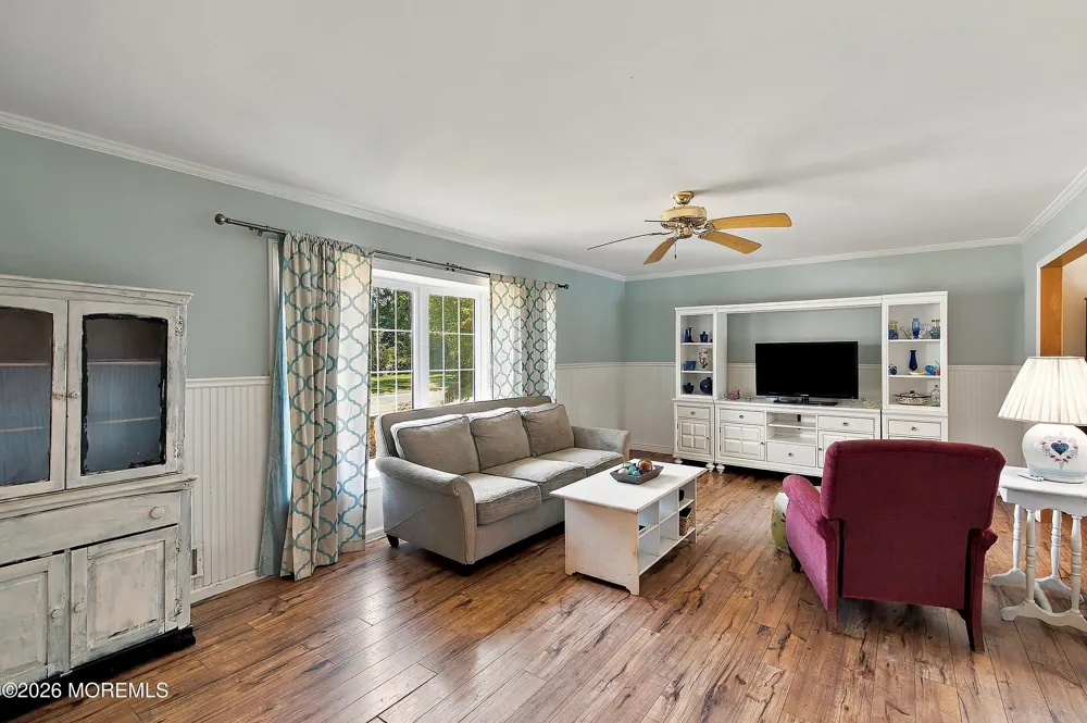 2211 Lark Drive Allenwood, NJ 08720