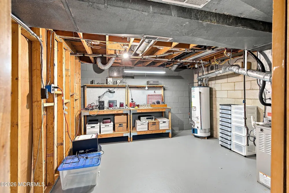 2211 Lark Drive Allenwood, NJ 08720