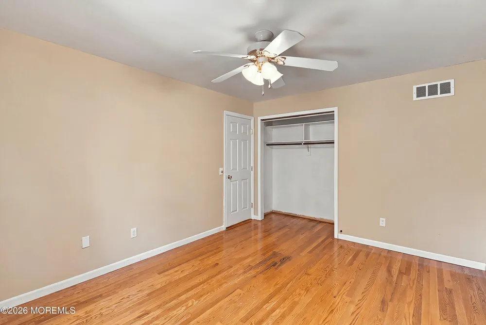 2211 Lark Drive Allenwood, NJ 08720