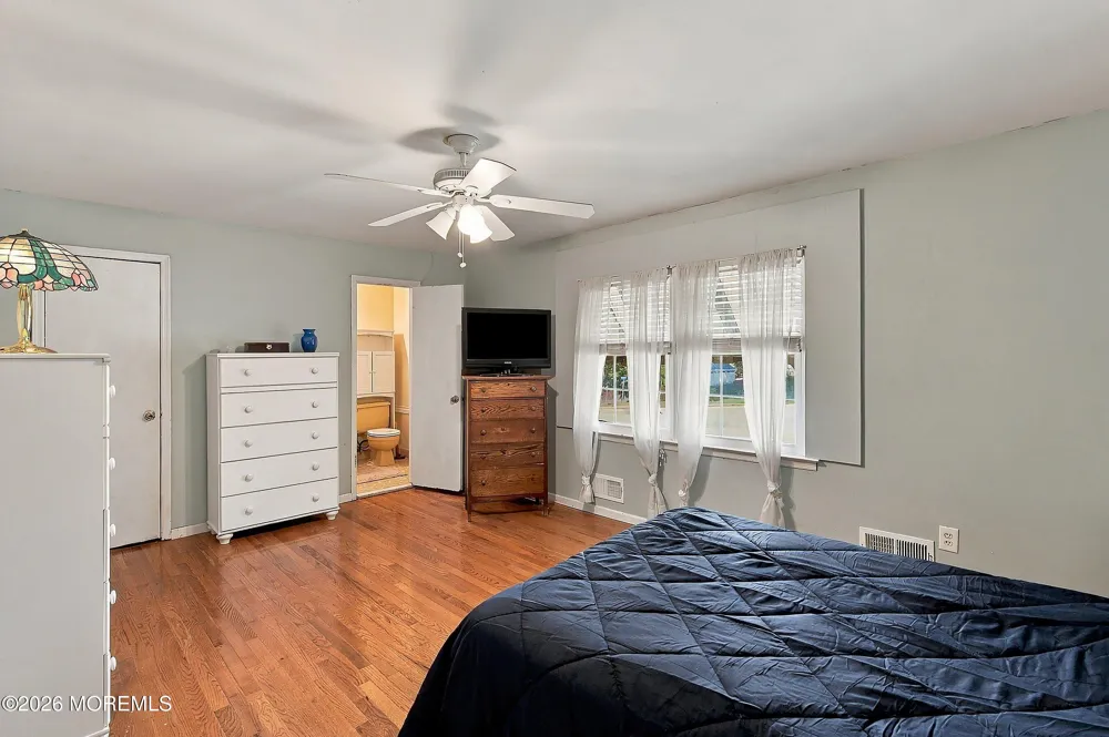 2211 Lark Drive Allenwood, NJ 08720