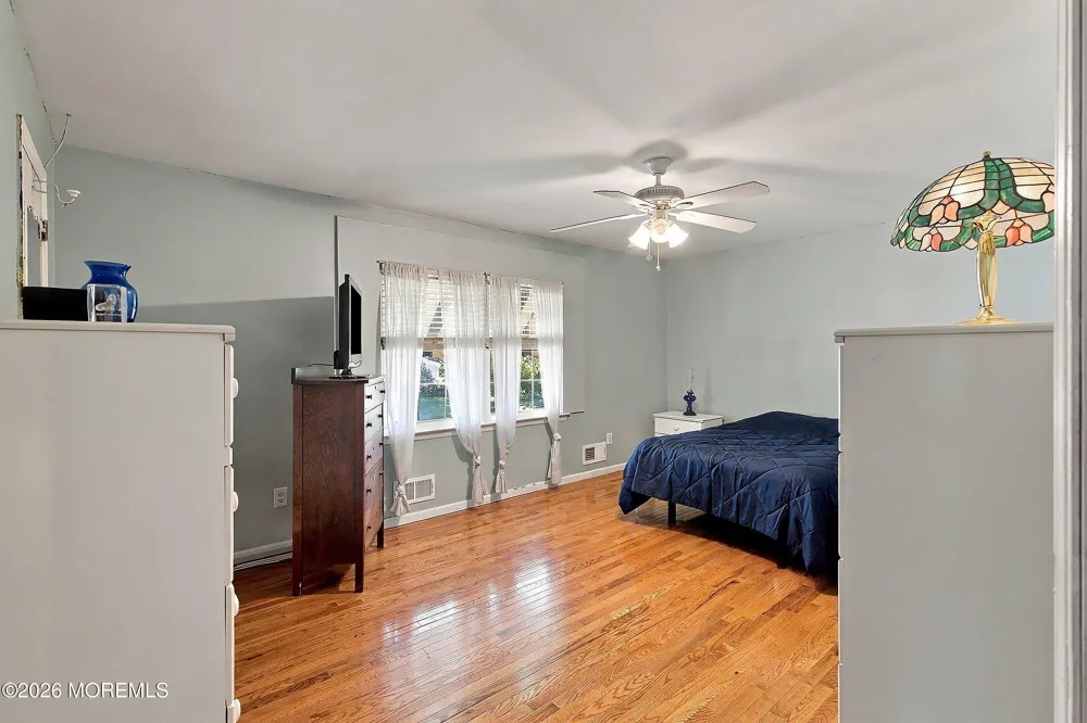 2211 Lark Drive Allenwood, NJ 08720