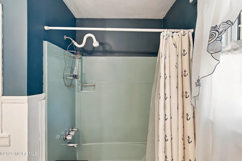 2211 Lark Drive Allenwood, NJ 08720