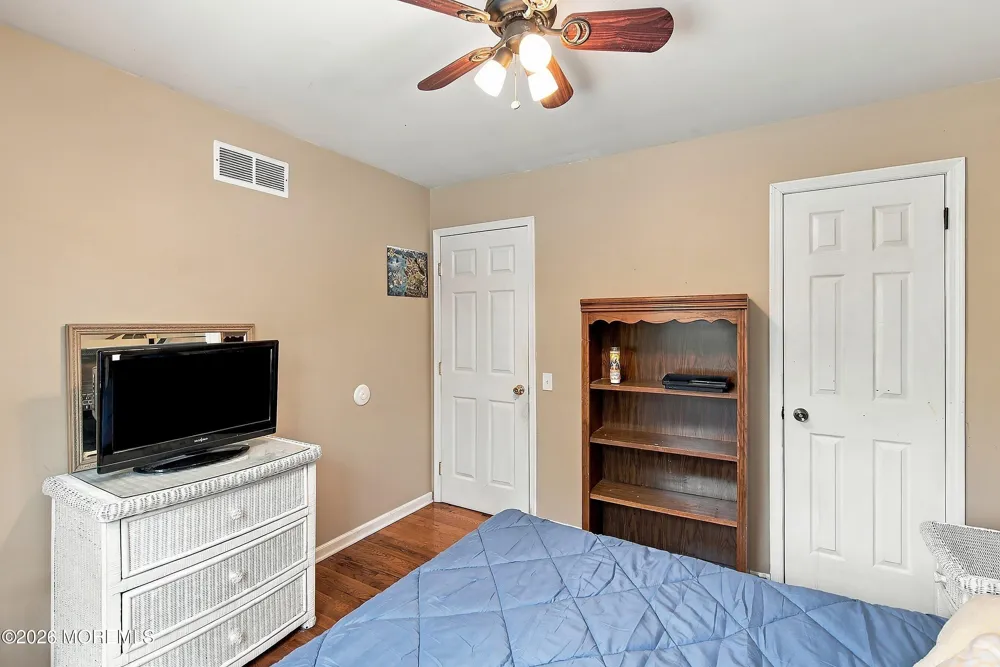 2211 Lark Drive Allenwood, NJ 08720