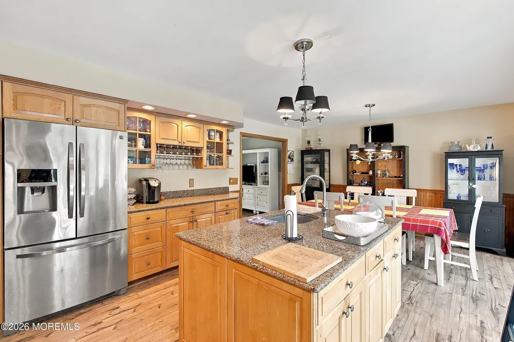 2211 Lark Drive Allenwood, NJ 08720