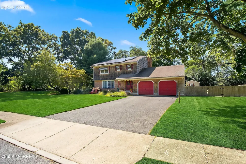 2211 Lark Drive Allenwood, NJ 08720