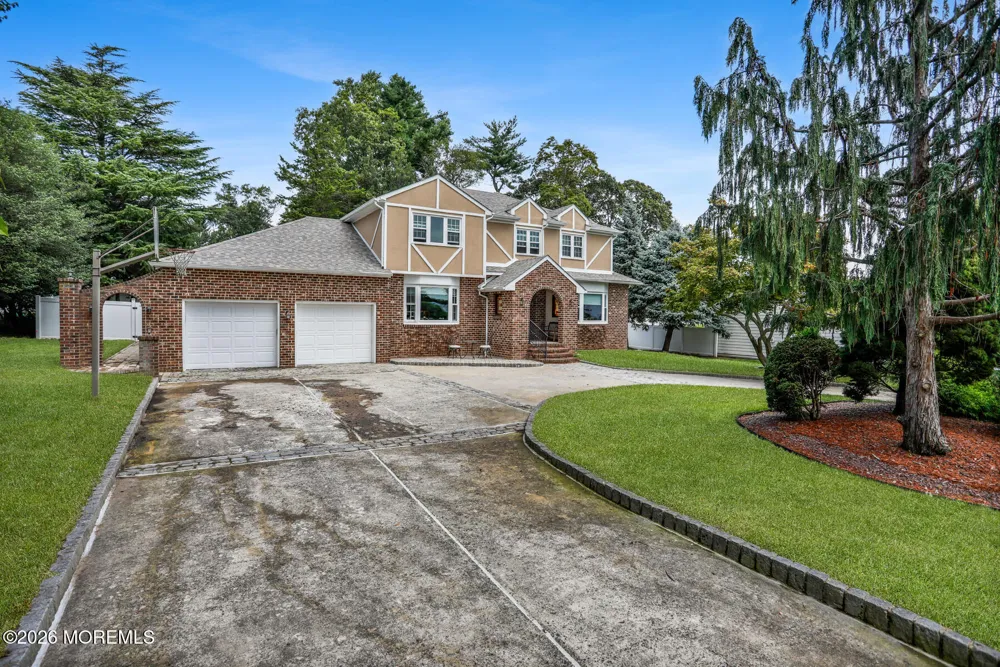 1106 Hawthorne Parkway Spring Lake, NJ 07762