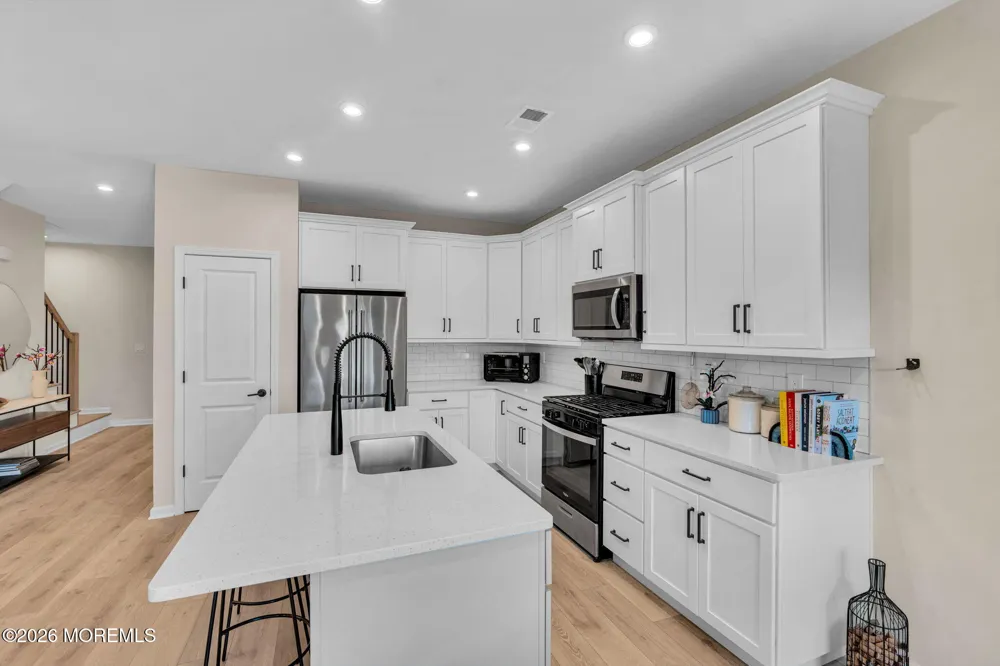6 Chapel Lane Wall, NJ 07753