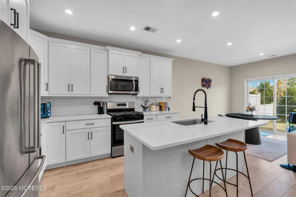 6 Chapel Lane Wall, NJ 07753
