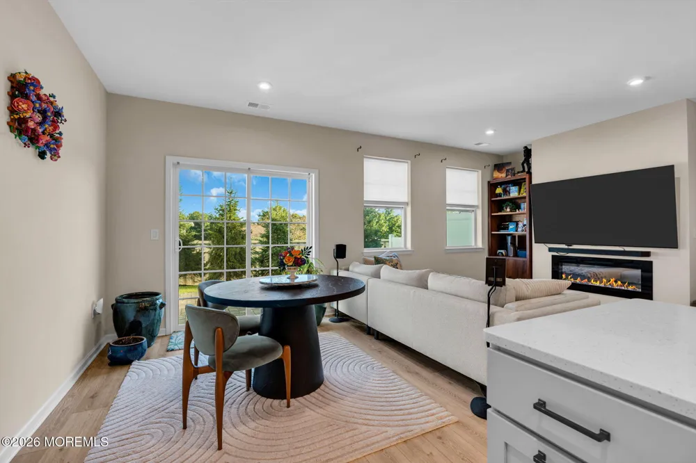 6 Chapel Lane Wall, NJ 07753
